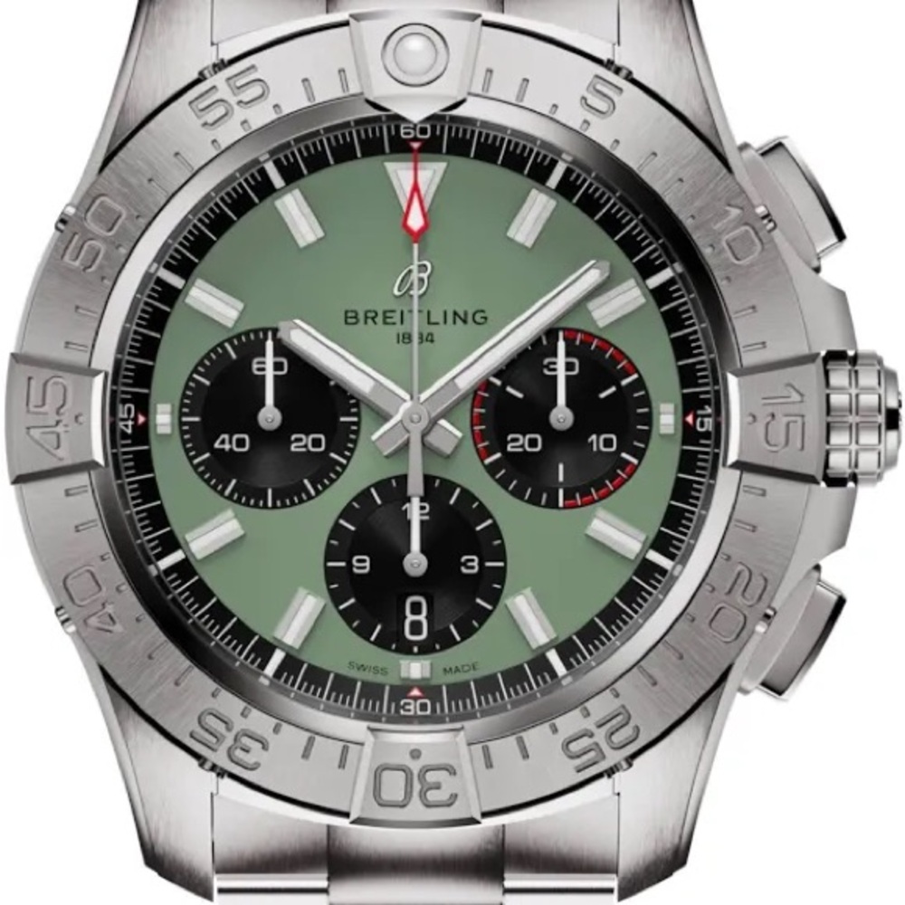 Breitling Avenger Green Dial BNIB - Picture 1 of 7